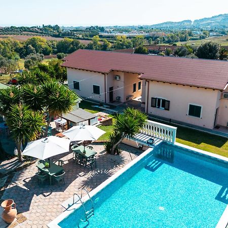 Corropoli Residence Il Villaggio Del Re מראה חיצוני תמונה