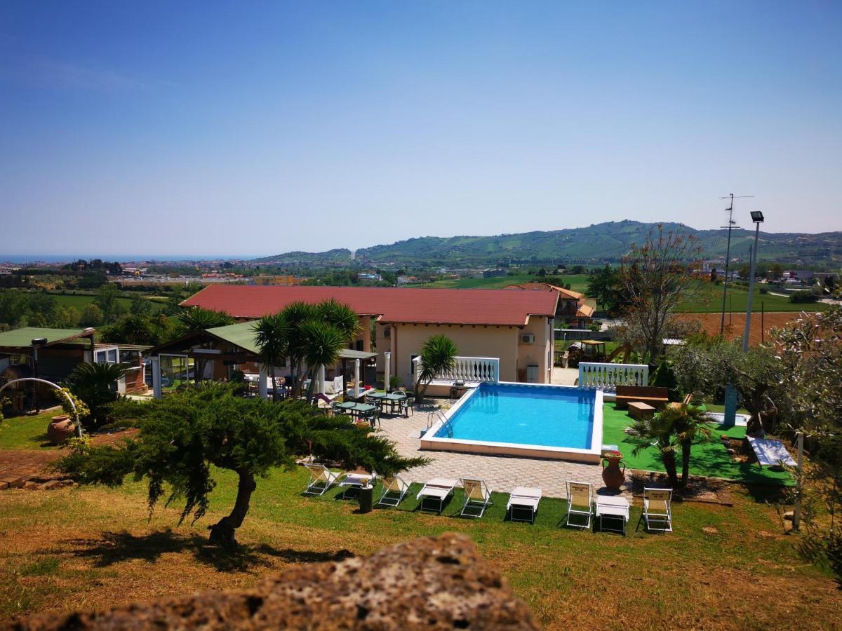 Corropoli Residence Il Villaggio Del Re מראה חיצוני תמונה